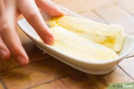 Image titled Make Banana Splits with Fruit Step 2