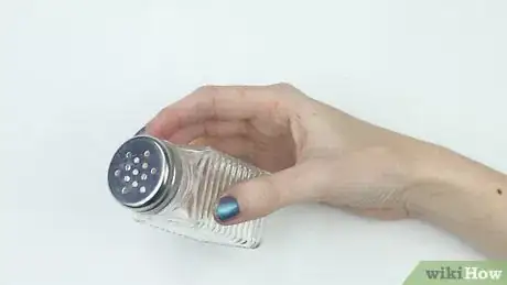 Image titled Make Dry Shampoo Step 1