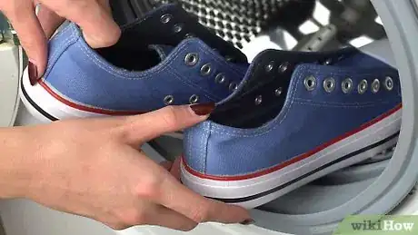 Image titled Create Faded Dyed Sneakers Step 18
