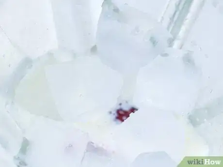 Image titled Make a Simple Strawberry Smoothie Step 4